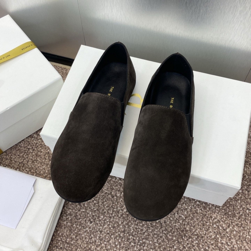 Other flat shoes